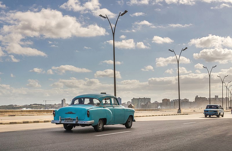 EUA e Cuba discutem migração enquanto milhares de cubanos deixam o país