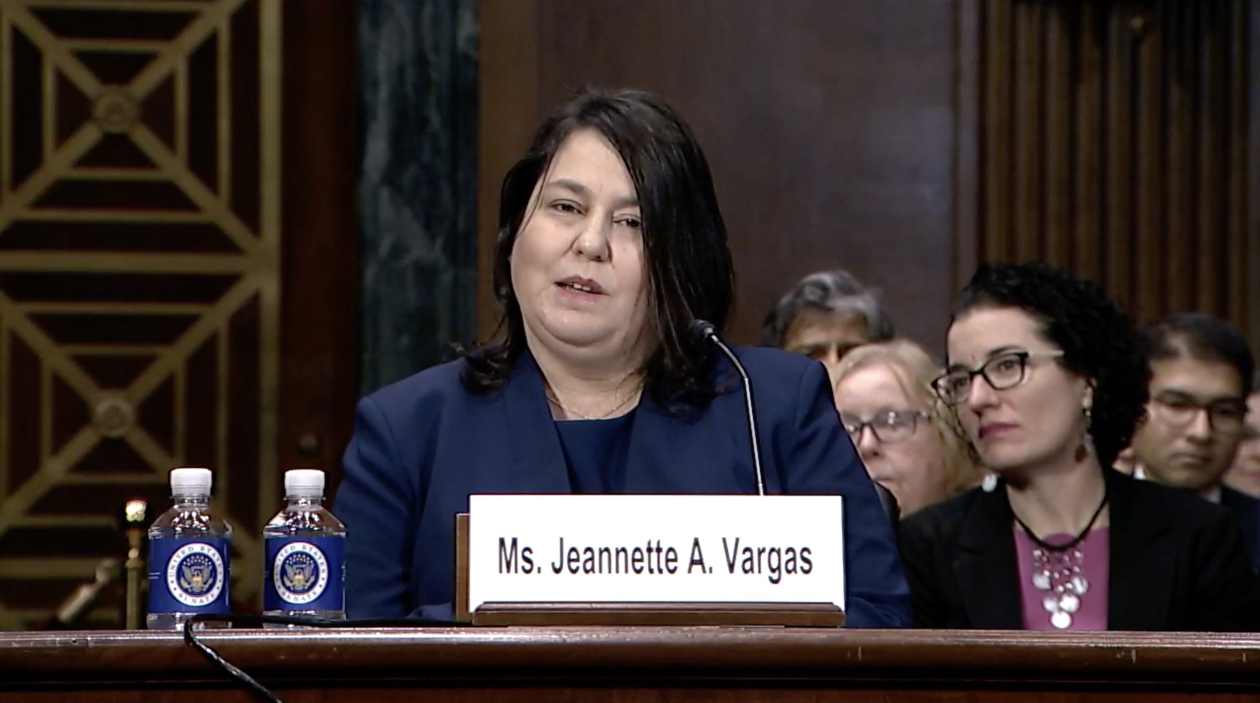 JUÍZA FEDERAL ANULA PROIBIÇÃO DE VISTOS DE IMIGRANTE PARA 75 PAÍSES EDITADA PELO GOVERNO TRUMP